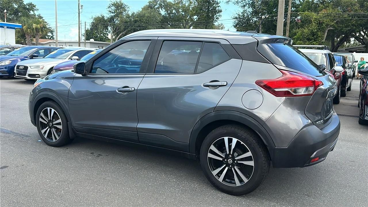 Nissan Kicks SV FWD 2019