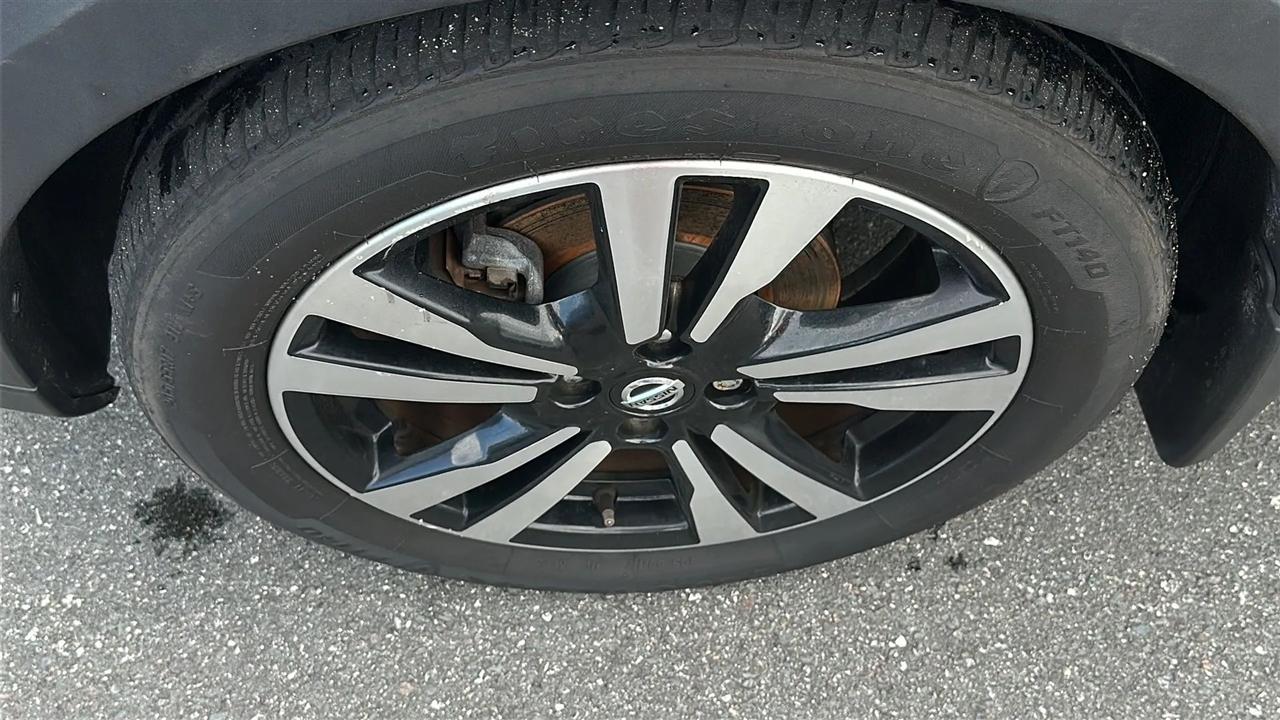 Nissan Kicks SV FWD 2019