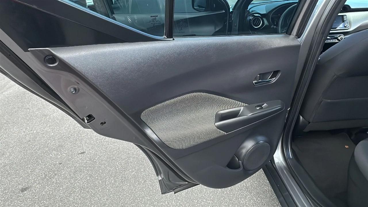 Nissan Kicks SV FWD 2019
