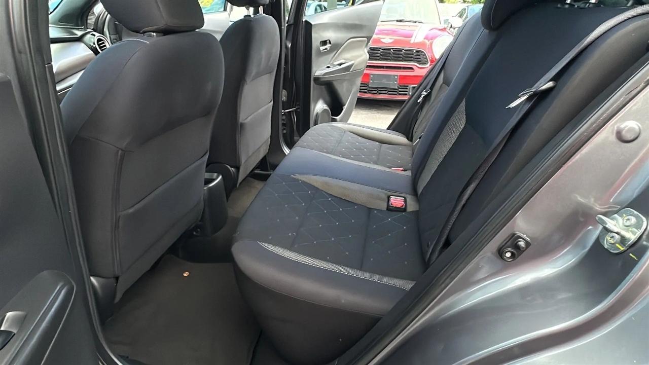 Nissan Kicks SV FWD 2019