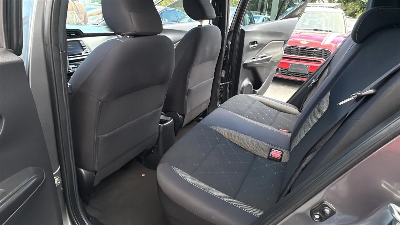 Nissan Kicks SV FWD 2019