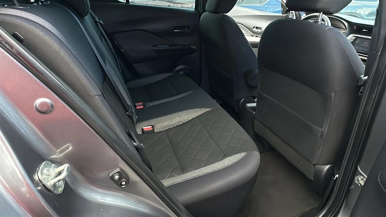 Nissan Kicks SV FWD 2019