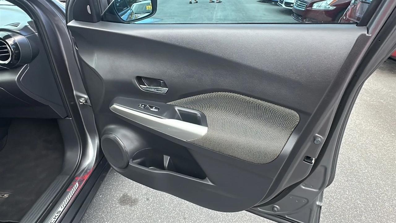 Nissan Kicks SV FWD 2019