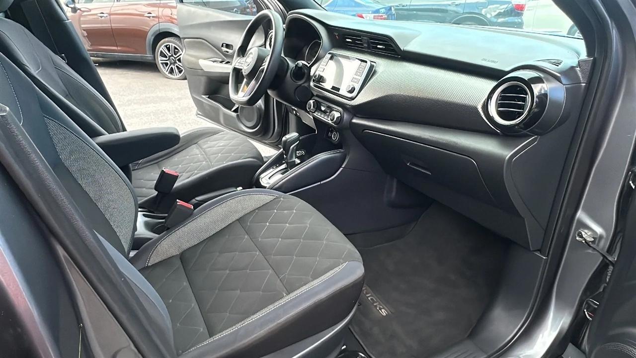Nissan Kicks SV FWD 2019