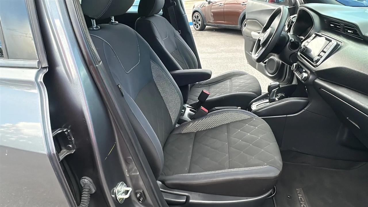 Nissan Kicks SV FWD 2019