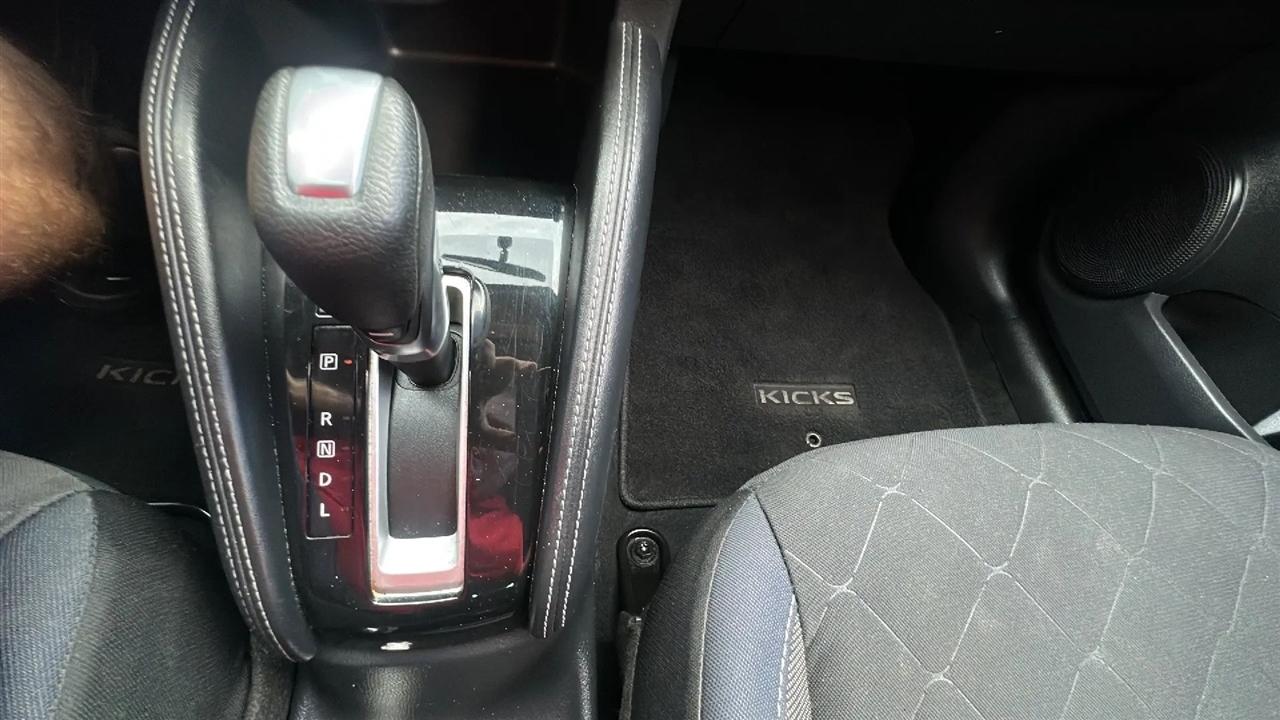 Nissan Kicks SV FWD 2019