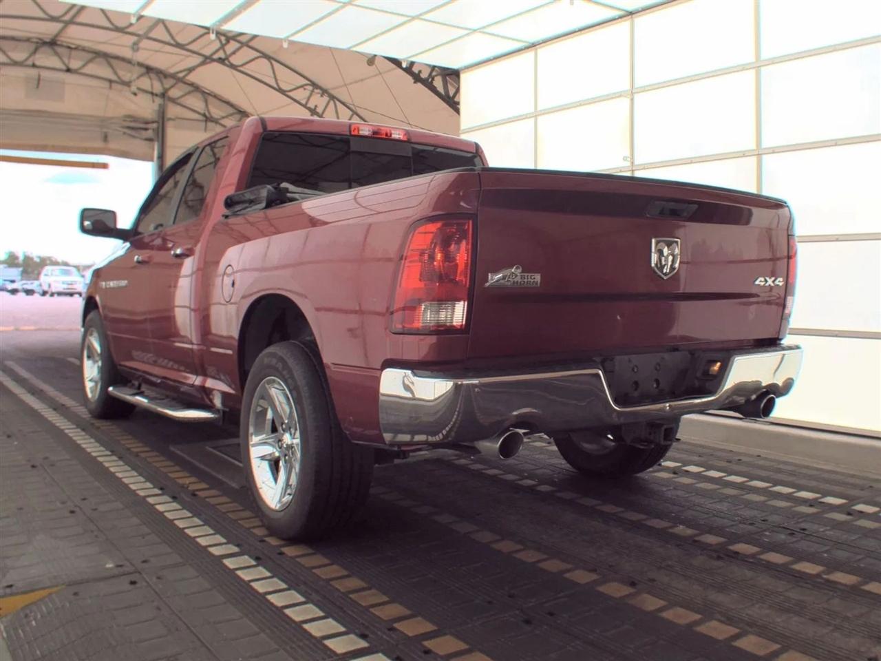 RAM 1500 4WD Quad Cab 140.5" Big Horn 2011