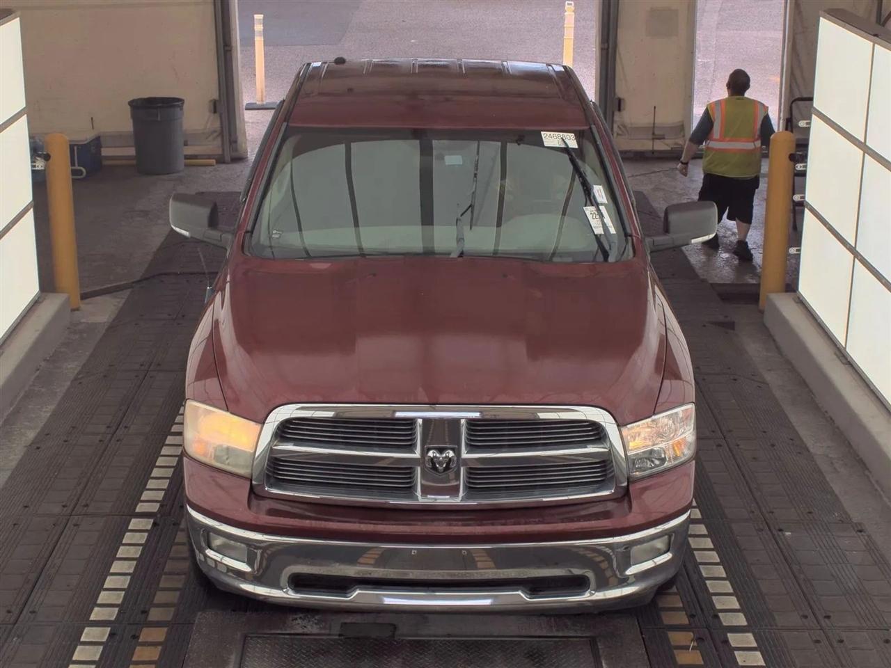 RAM 1500 4WD Quad Cab 140.5" Big Horn 2011
