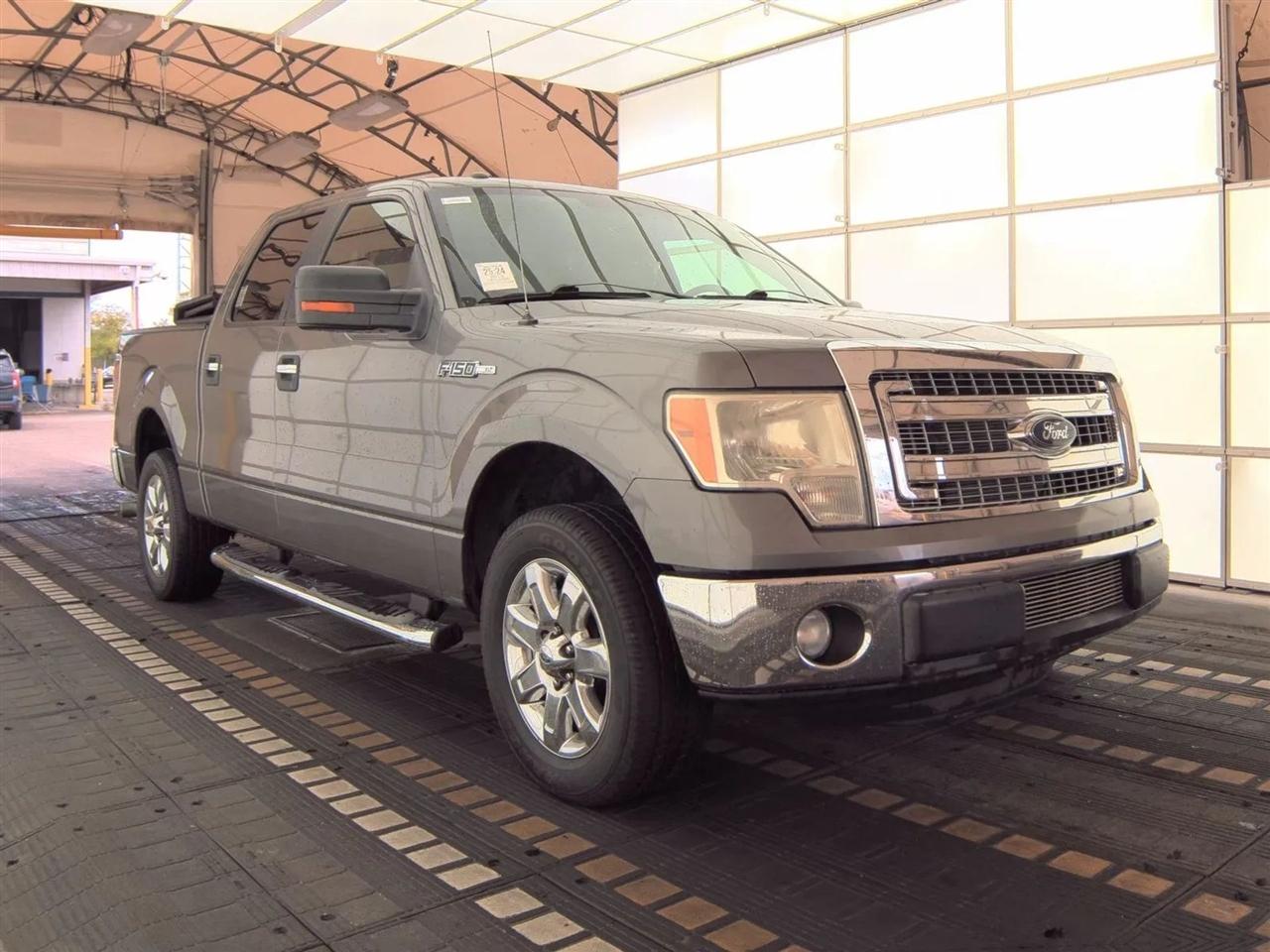 Ford F-150 2WD SuperCrew 145" Platinum 2013