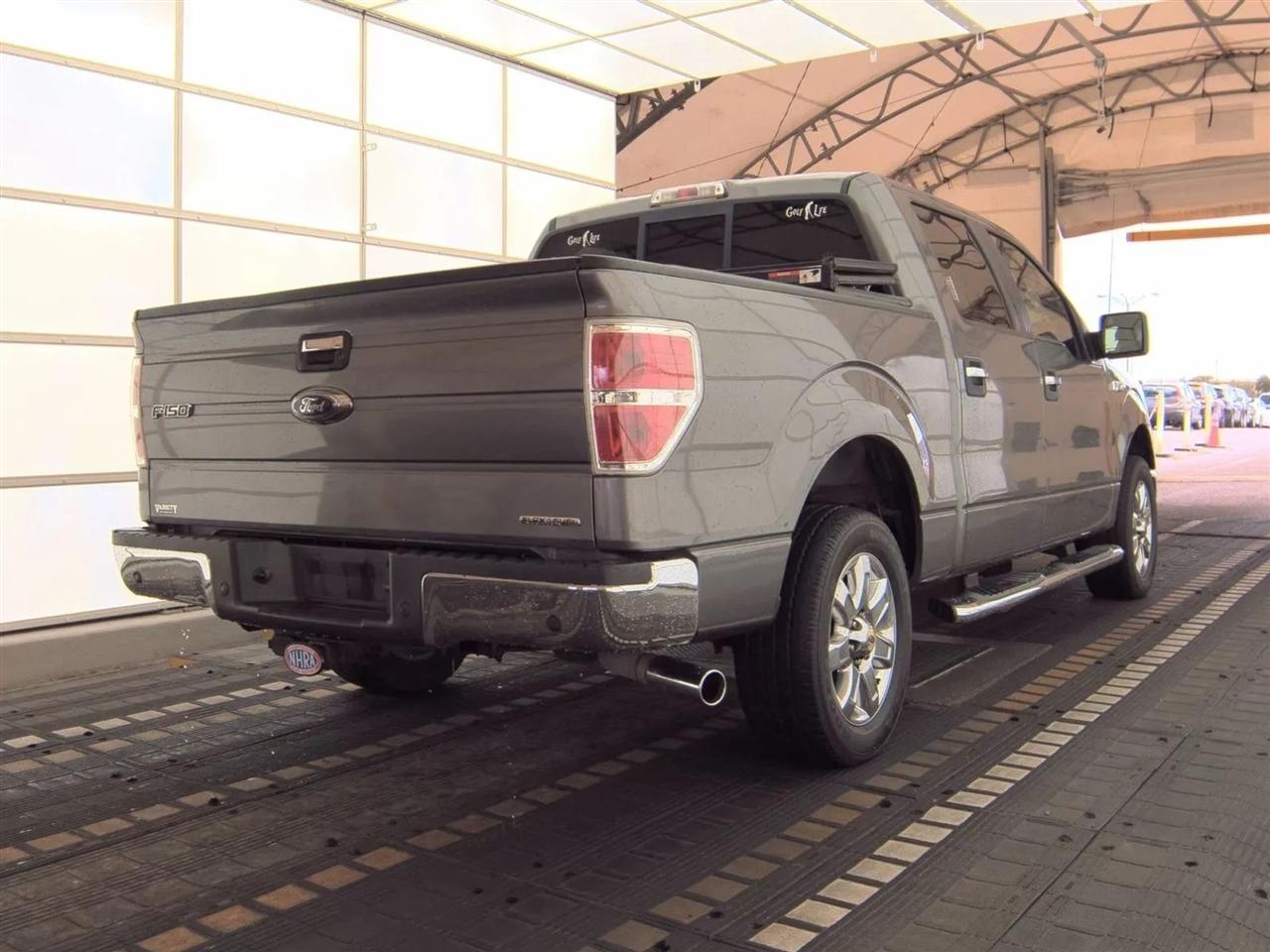 Ford F-150 2WD SuperCrew 145" Platinum 2013