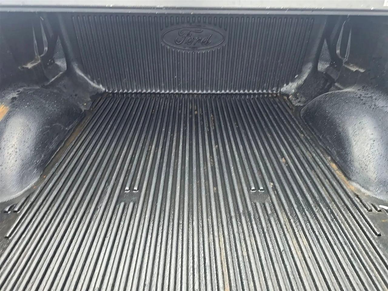 Ford F-150 2WD SuperCrew 145" Platinum 2013