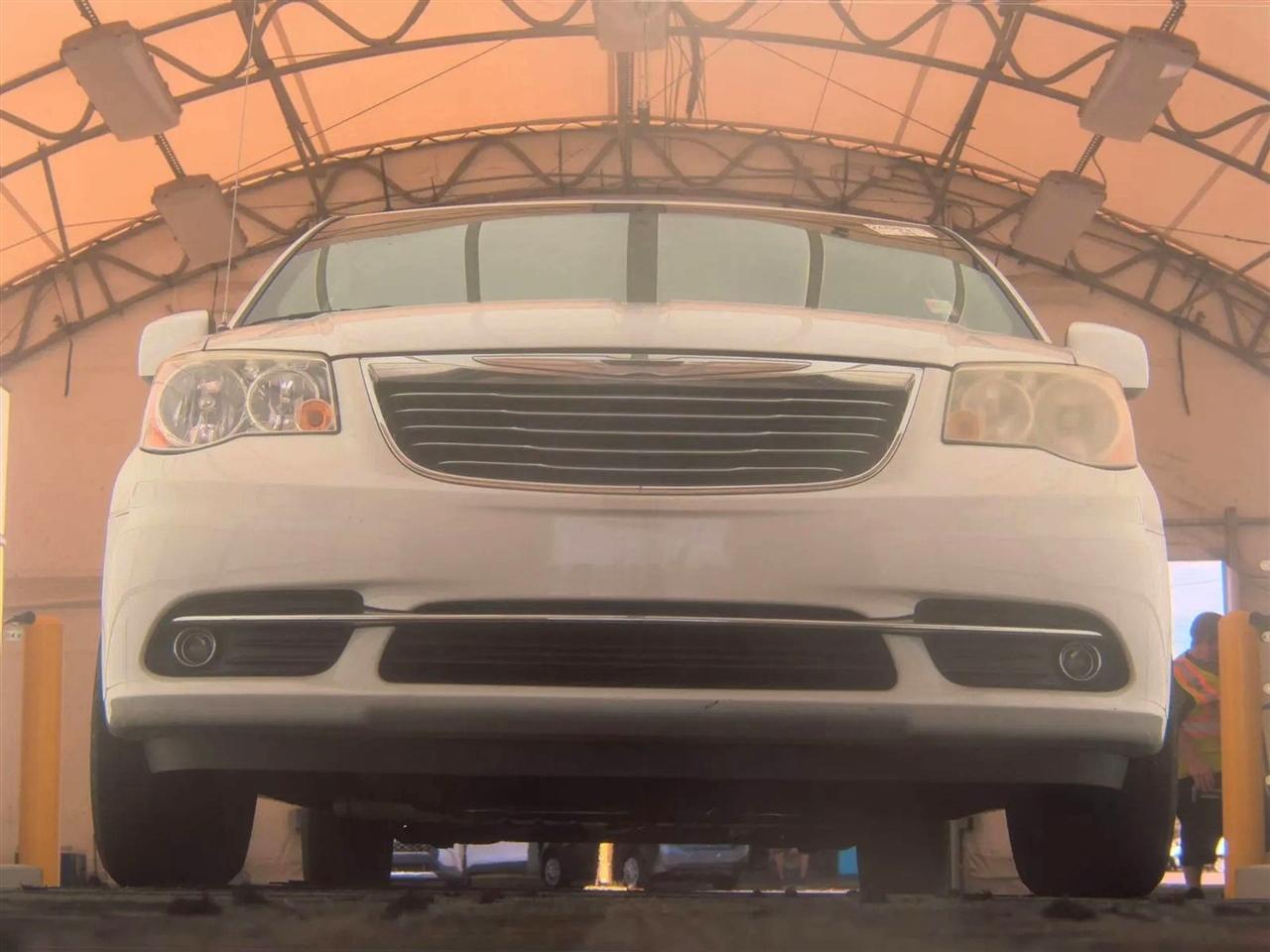 Chrysler Town & Country 4dr Wgn Touring 2014