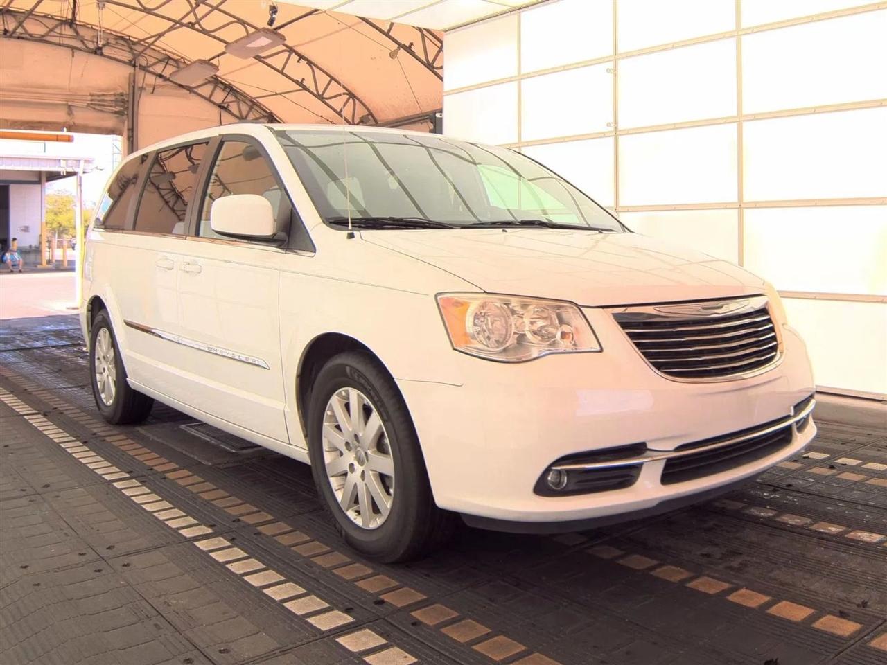 Chrysler Town & Country 4dr Wgn Touring 2014