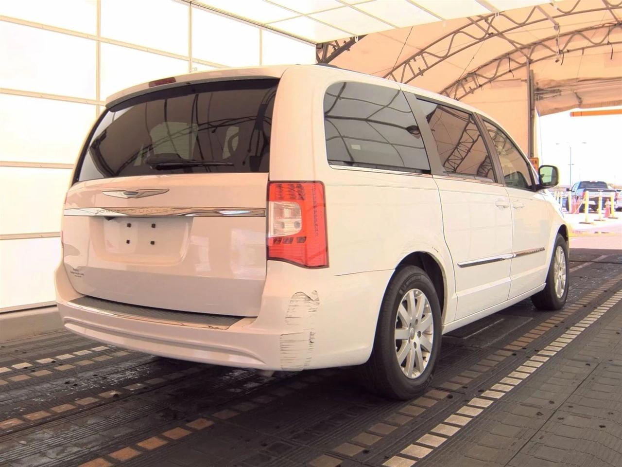 Chrysler Town & Country 4dr Wgn Touring 2014