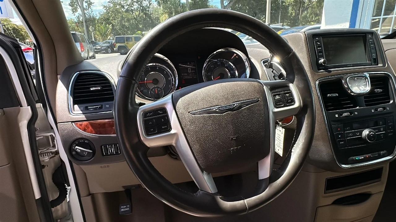 Chrysler Town & Country  2014
