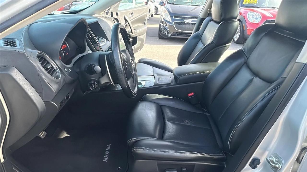 Nissan Maxima 4dr Sdn V6 CVT 3.5 SV w/Sport Pkg 2011
