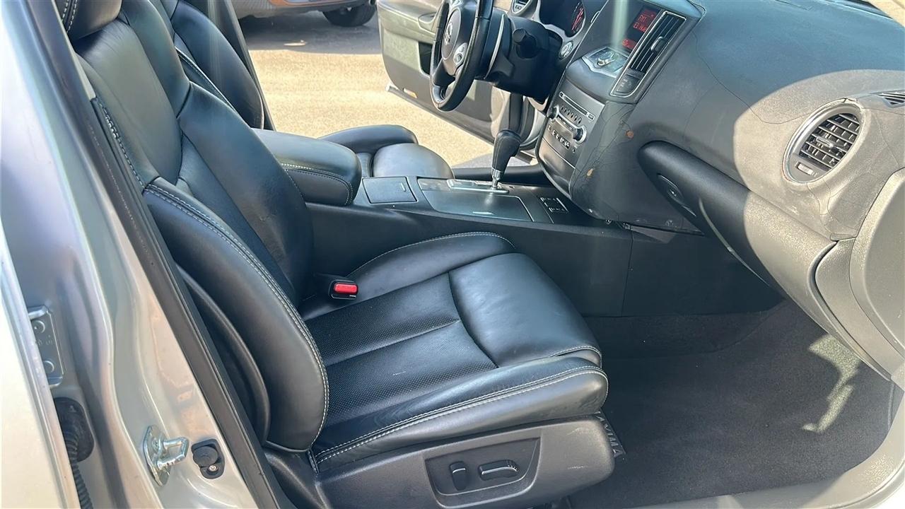 Nissan Maxima 4dr Sdn V6 CVT 3.5 SV w/Sport Pkg 2011