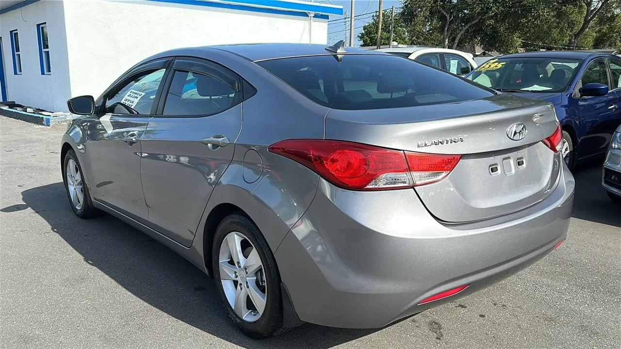 Hyundai Elantra 4dr Sdn Auto GLS (Ulsan Plant) 2013