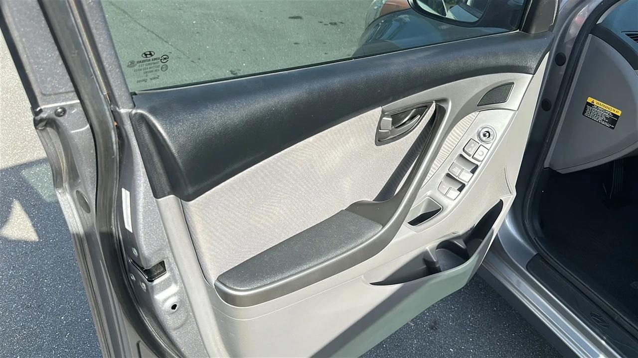 Hyundai Elantra 4dr Sdn Auto GLS (Ulsan Plant) 2013