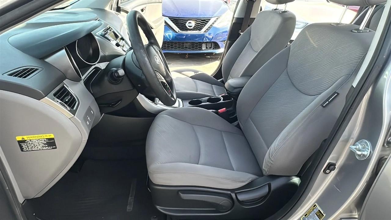 Hyundai Elantra 4dr Sdn Auto GLS (Ulsan Plant) 2013
