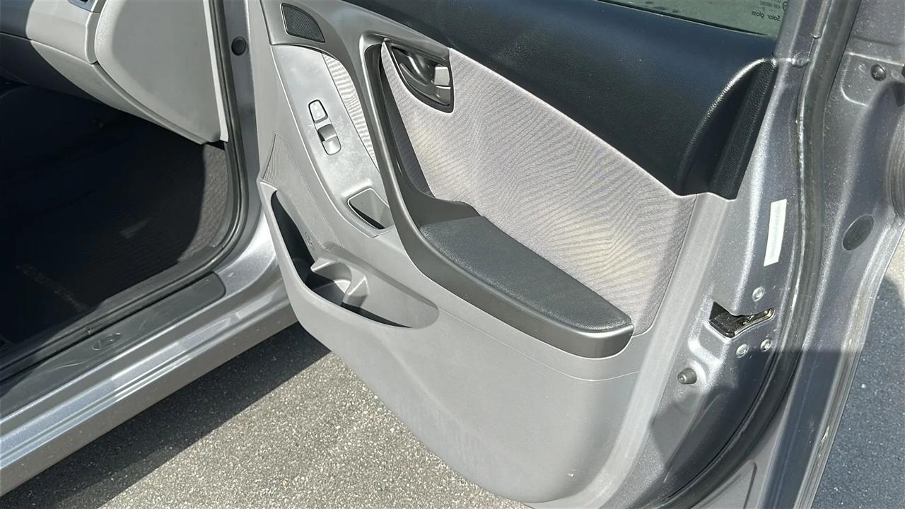 Hyundai Elantra 4dr Sdn Auto GLS (Ulsan Plant) 2013
