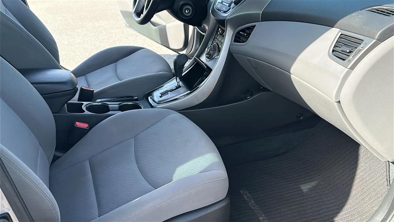 Hyundai Elantra 4dr Sdn Auto GLS (Ulsan Plant) 2013