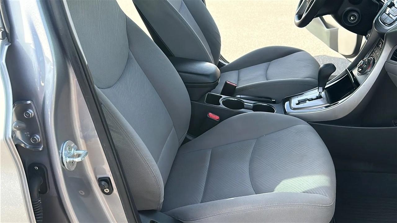 Hyundai Elantra 4dr Sdn Auto GLS (Ulsan Plant) 2013