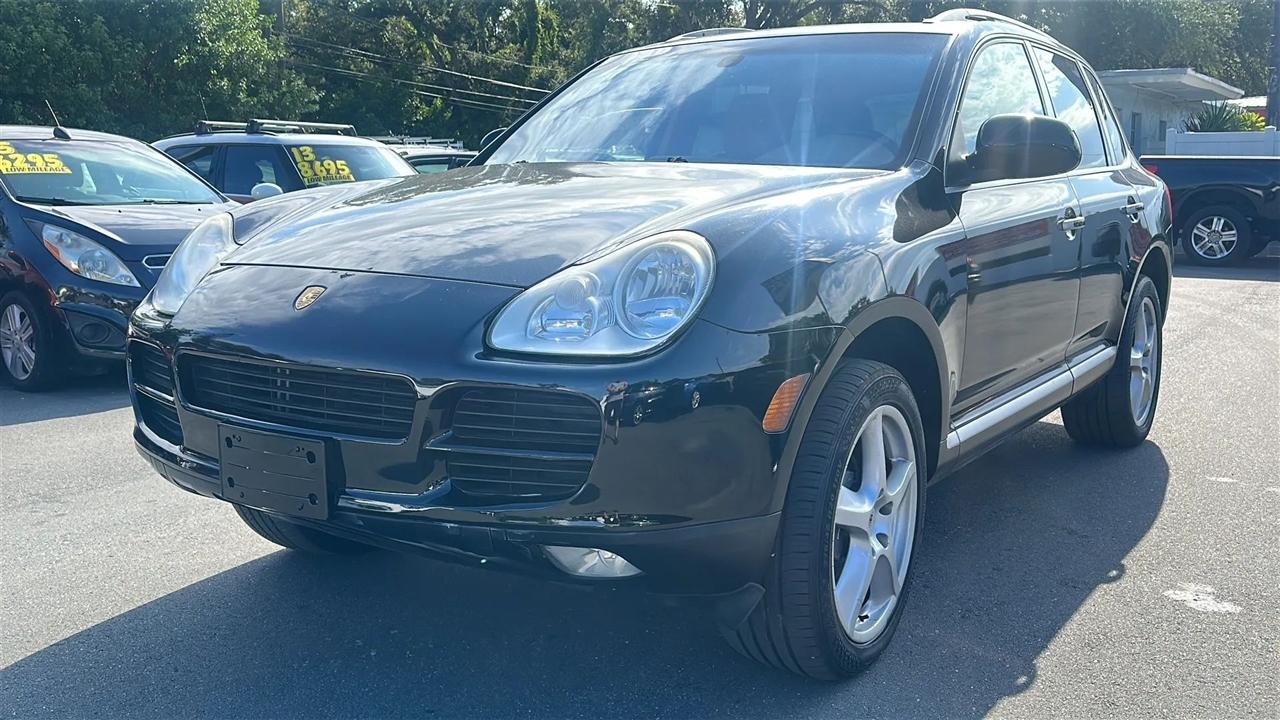 Porsche Cayenne 4dr 6-Spd Manual 2006