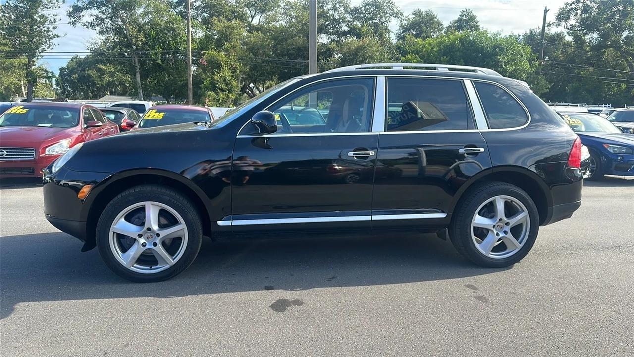 Porsche Cayenne 4dr 6-Spd Manual 2006