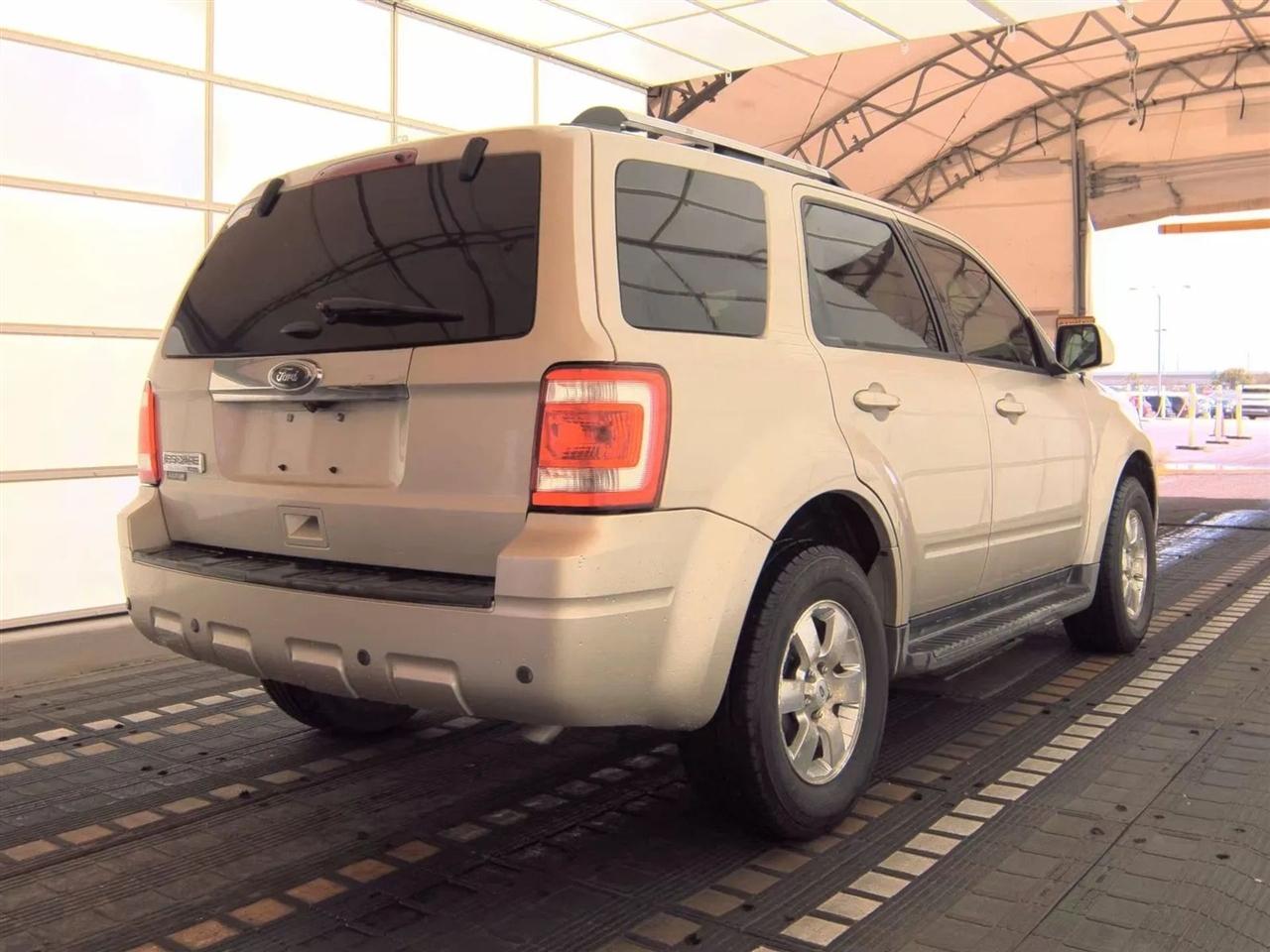 Ford Escape FWD 4dr Limited 2011