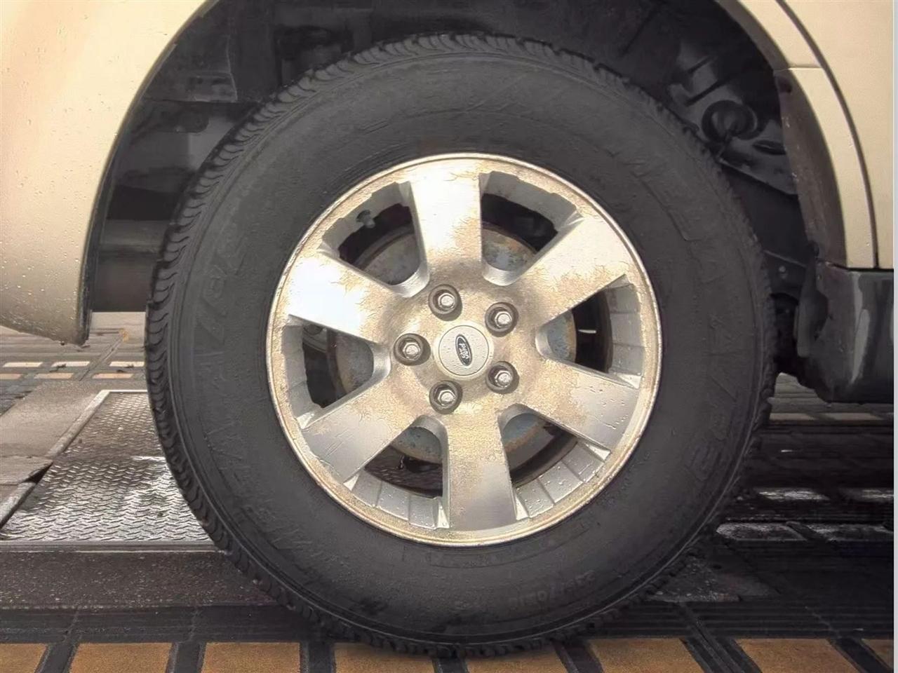 Ford Escape FWD 4dr Limited 2011