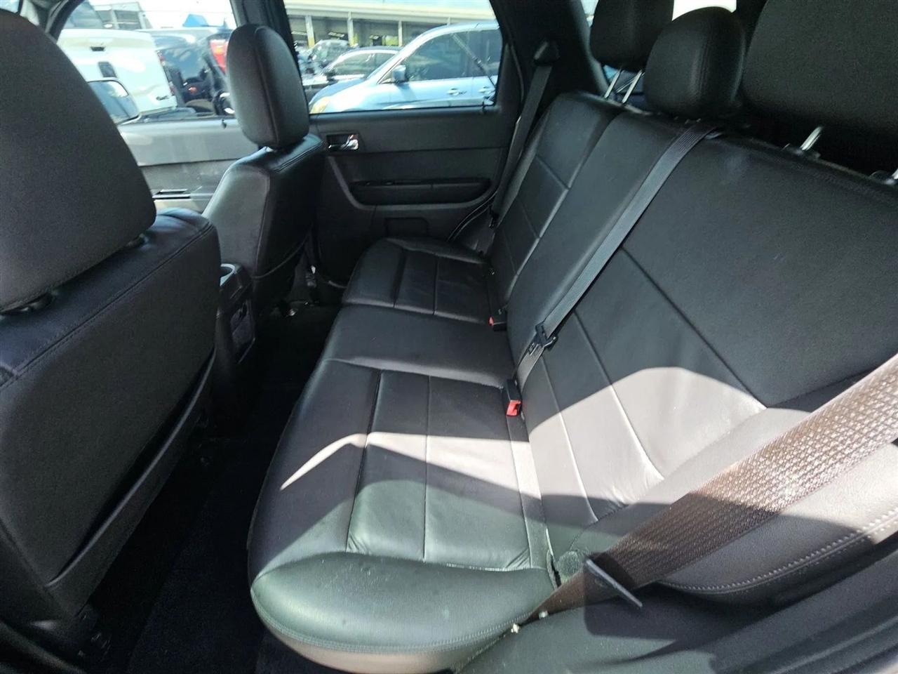 Ford Escape FWD 4dr Limited 2011