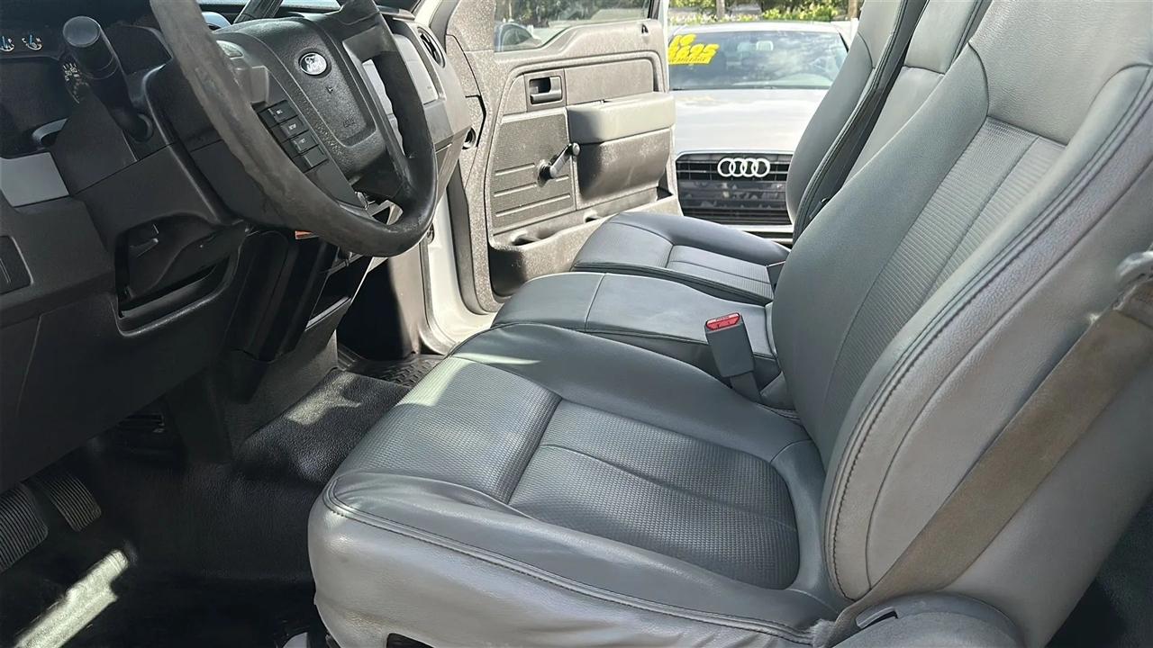 Ford F-150 2WD Reg Cab 126" STX 2014