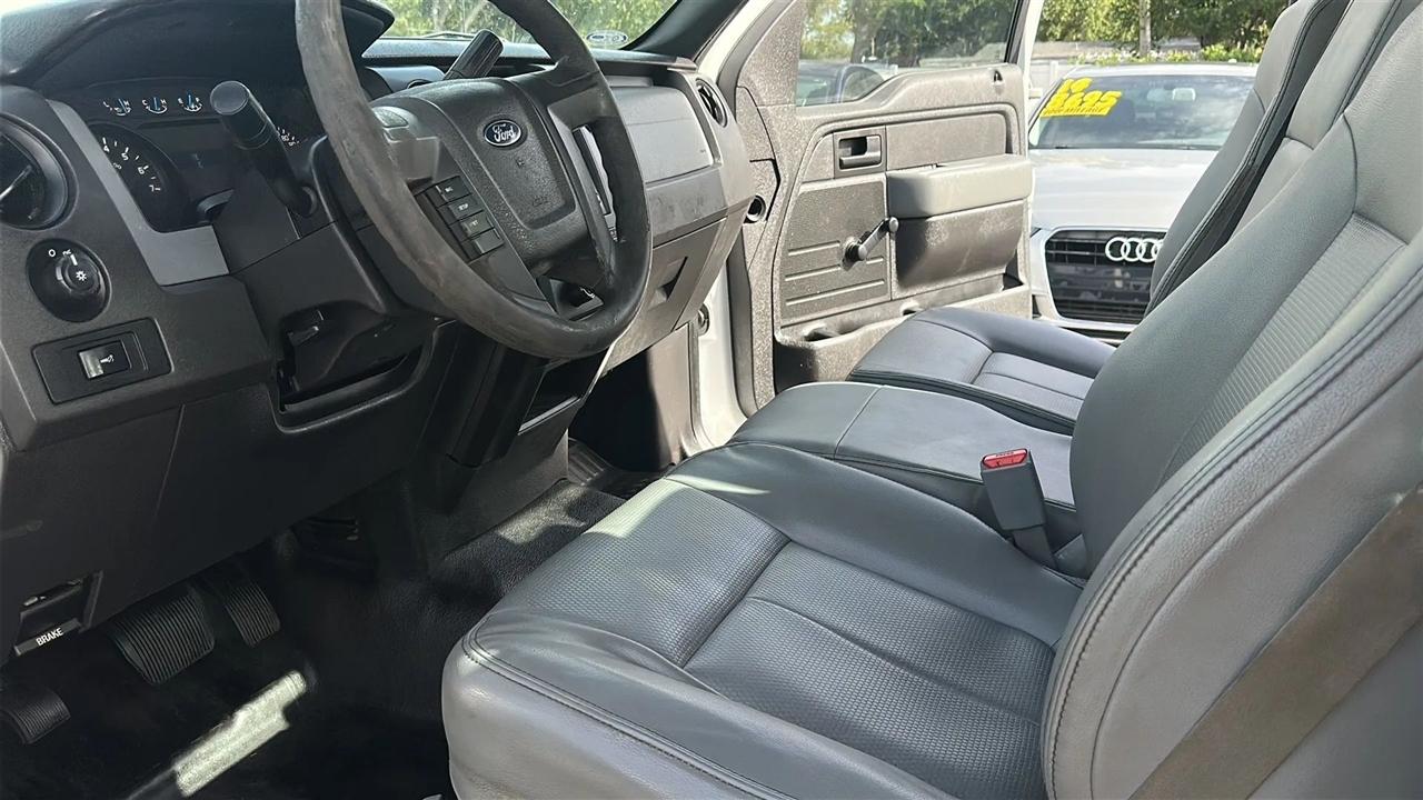 Ford F-150 2WD Reg Cab 126" STX 2014