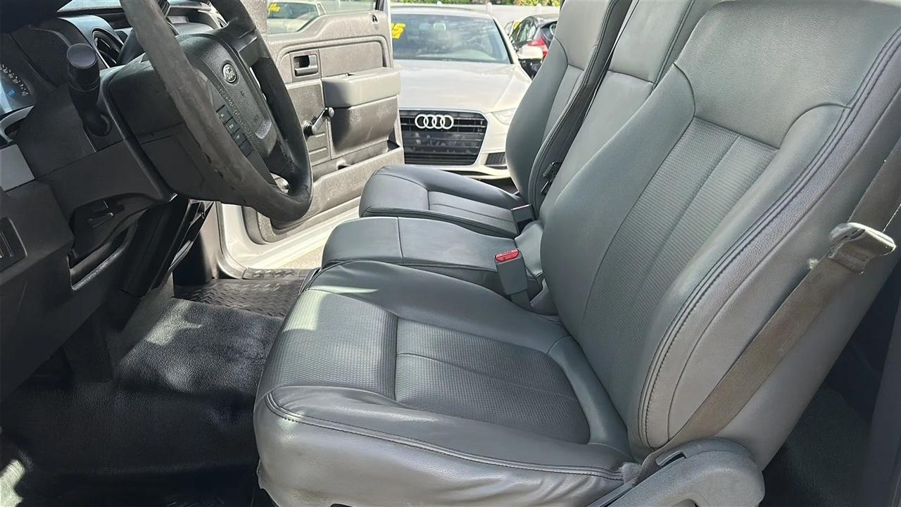 Ford F-150 2WD Reg Cab 126" STX 2014