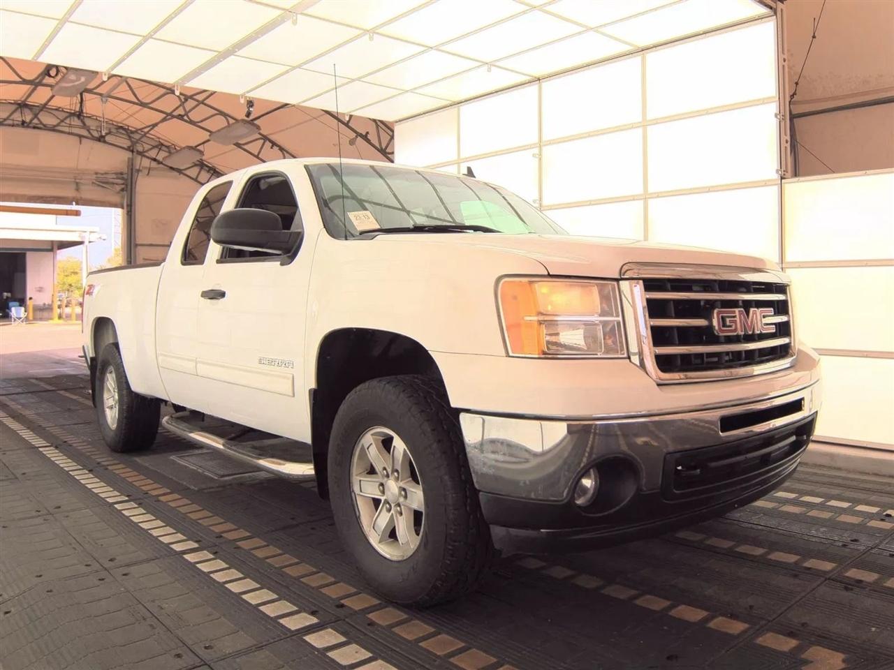 GMC Sierra 1500 4WD Ext Cab 143.5" SLE 2012