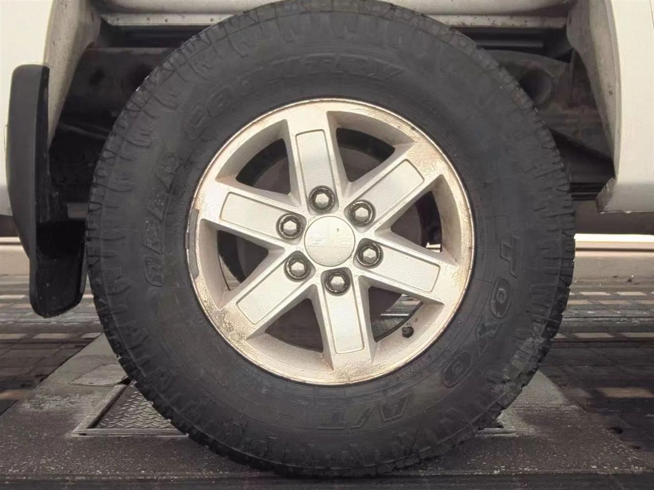 GMC Sierra 1500 4WD Ext Cab 143.5" SLE 2012