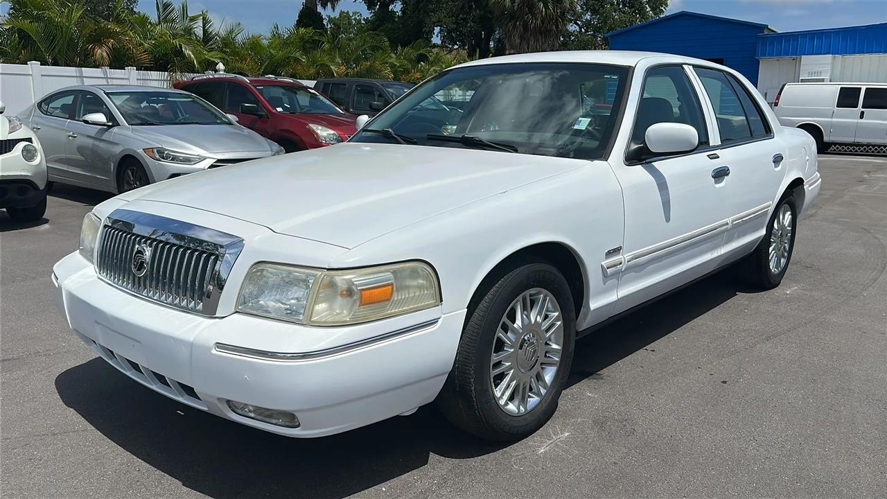 Mercury Grand Marquis 4dr Sdn LS 2009