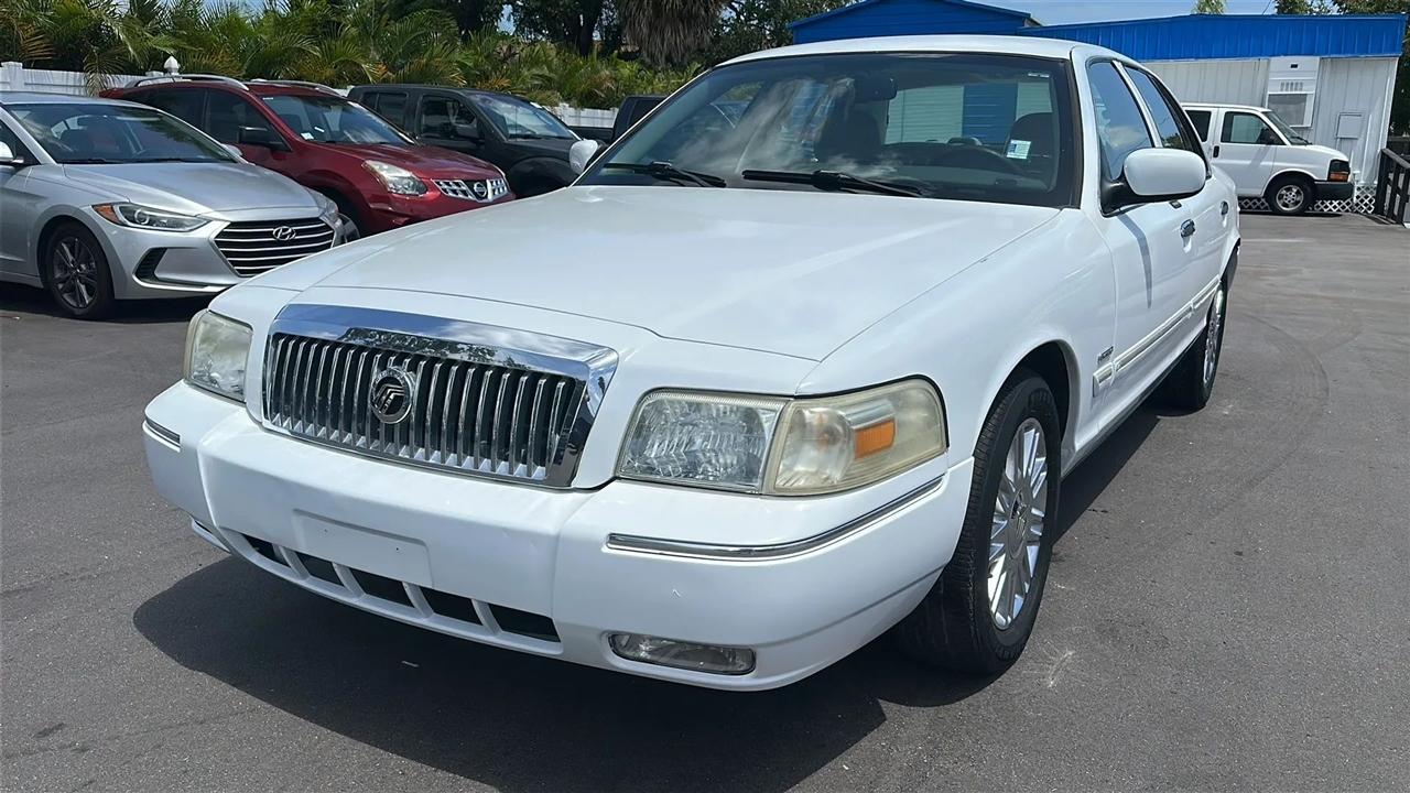 Mercury Grand Marquis 4dr Sdn LS 2009