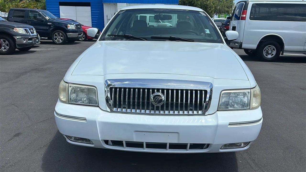 Mercury Grand Marquis 4dr Sdn LS 2009