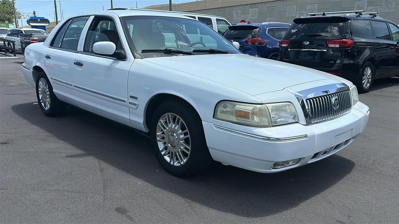 Mercury Grand Marquis 4dr Sdn LS 2009