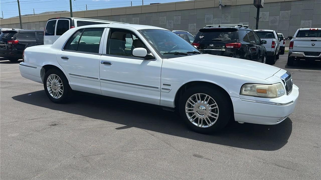 Mercury Grand Marquis 4dr Sdn LS 2009