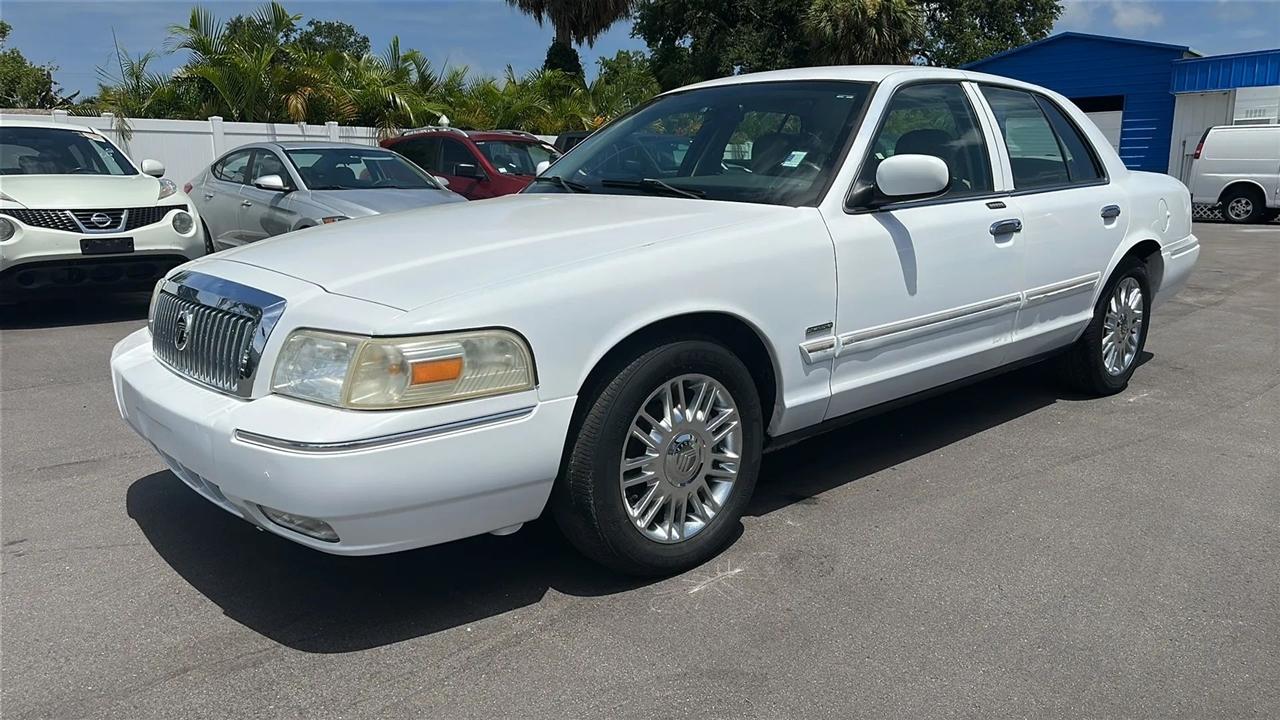 Mercury Grand Marquis 4dr Sdn LS 2009