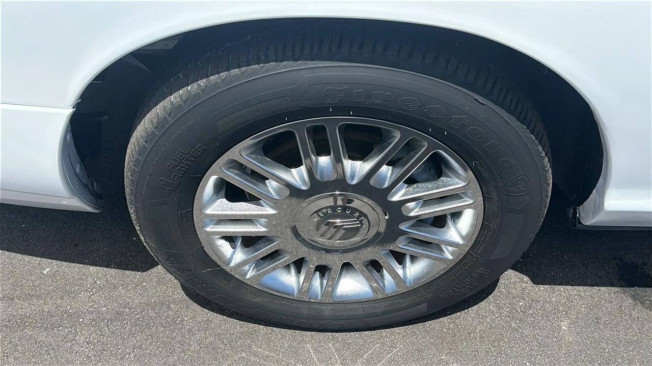 Mercury Grand Marquis 4dr Sdn LS 2009