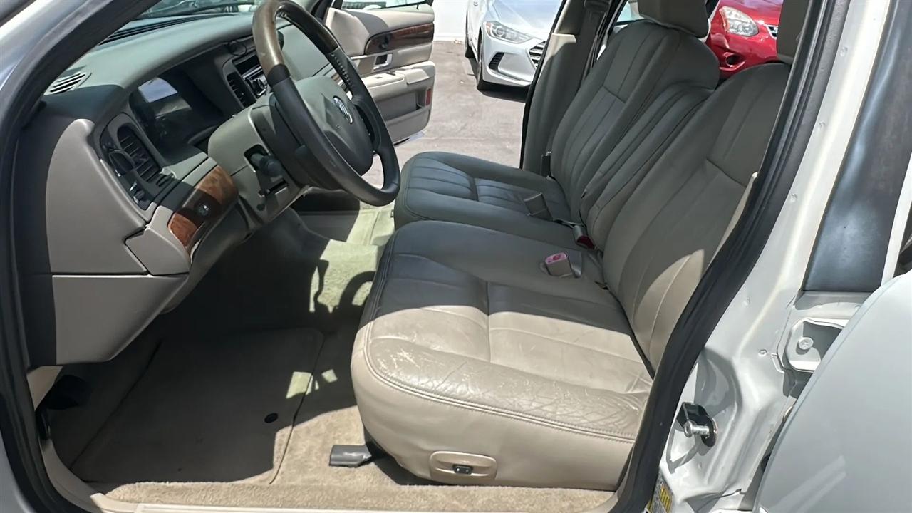 Mercury Grand Marquis 4dr Sdn LS 2009