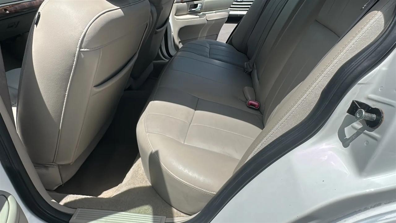 Mercury Grand Marquis 4dr Sdn LS 2009