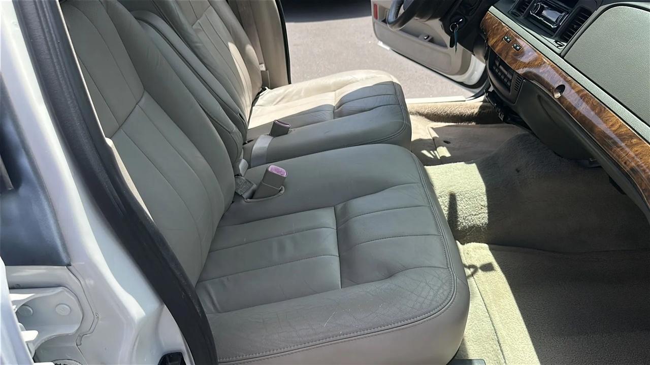 Mercury Grand Marquis 4dr Sdn LS 2009