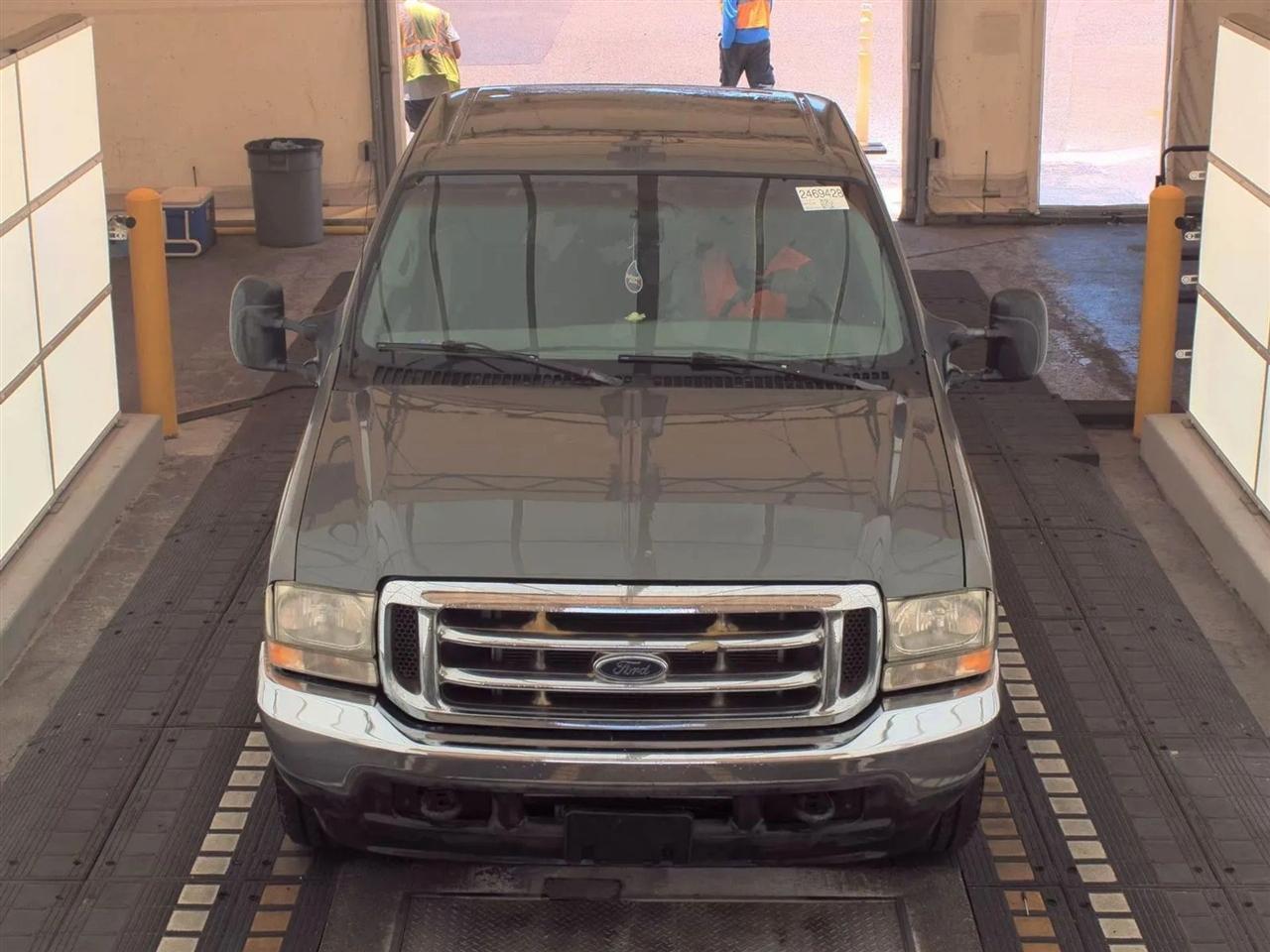 Ford Super Duty F-250 Supercab 142" Lariat 2002