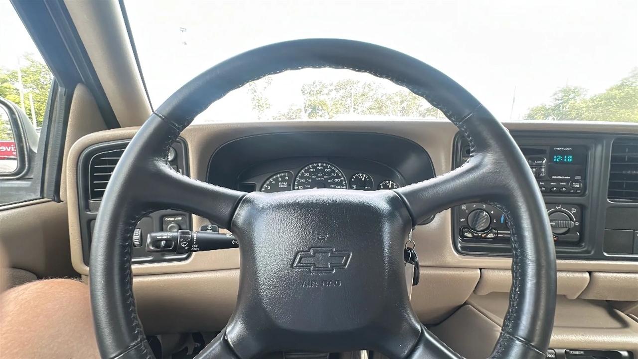 Chevrolet Silverado 1500 Ext Cab 143.5" WB 4WD LS 2002