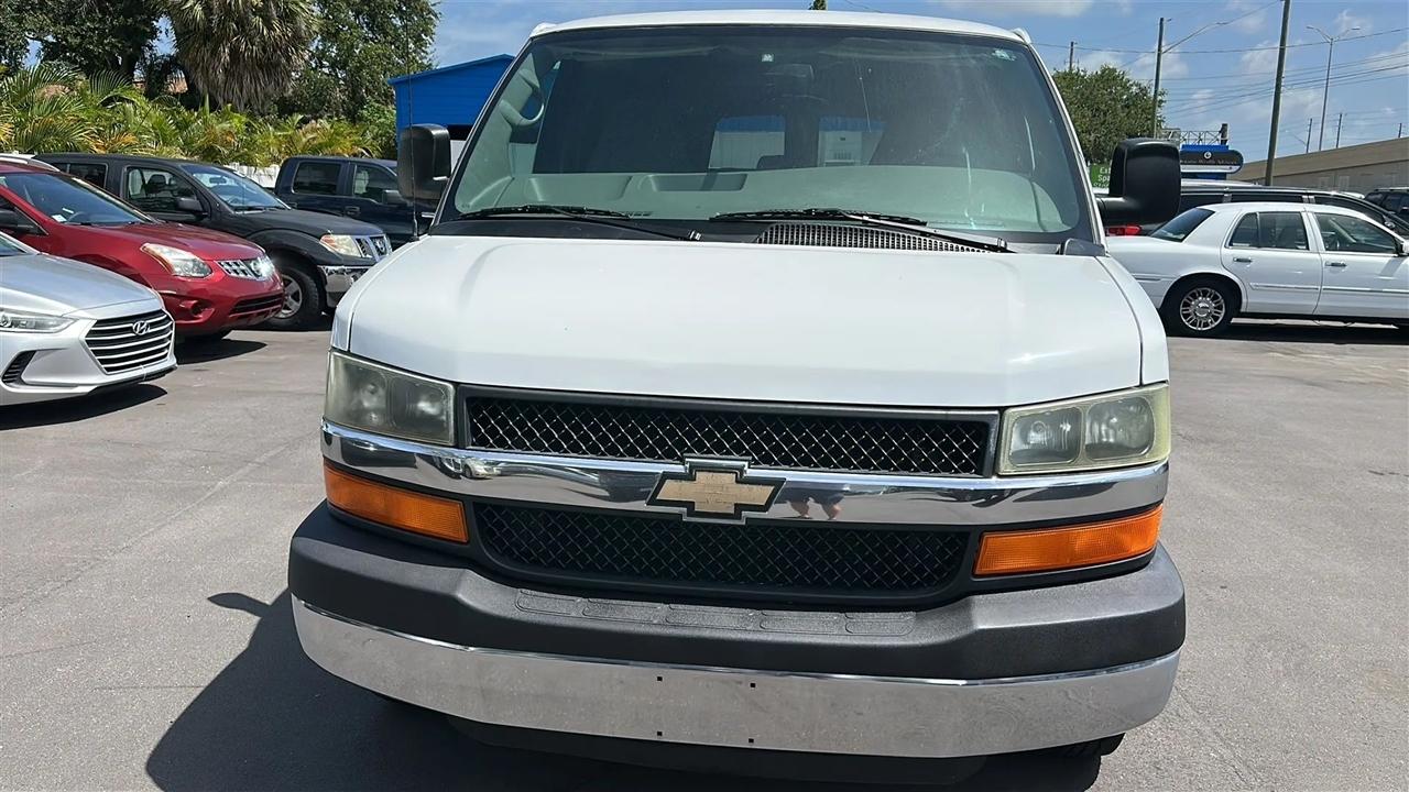 Chevrolet Express Passenger RWD 3500 155" 2007